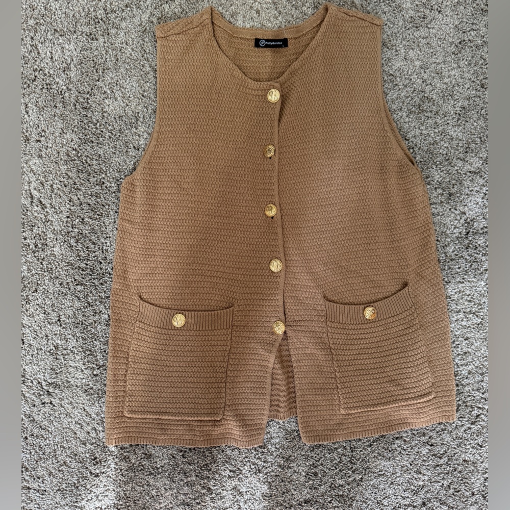 Brown Sleeveless Knit Top